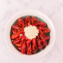 蒜泥小龙虾